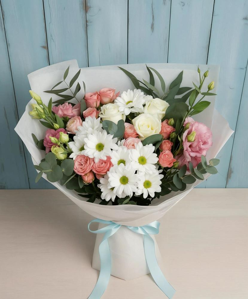 Букет цветов из: Розы, Лизиантусы и Хризантемы в Альбурикенте