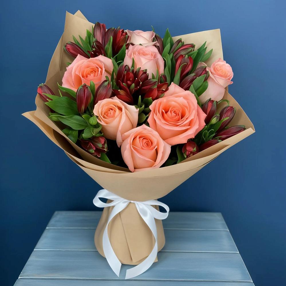 Букет цветов из: Розы и Альстромерии в Альбурикенте