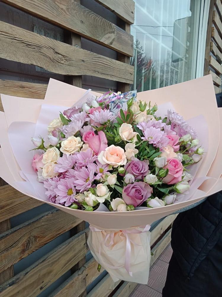 Букет цветов из: Розы и Хризантемы в Альбурикенте