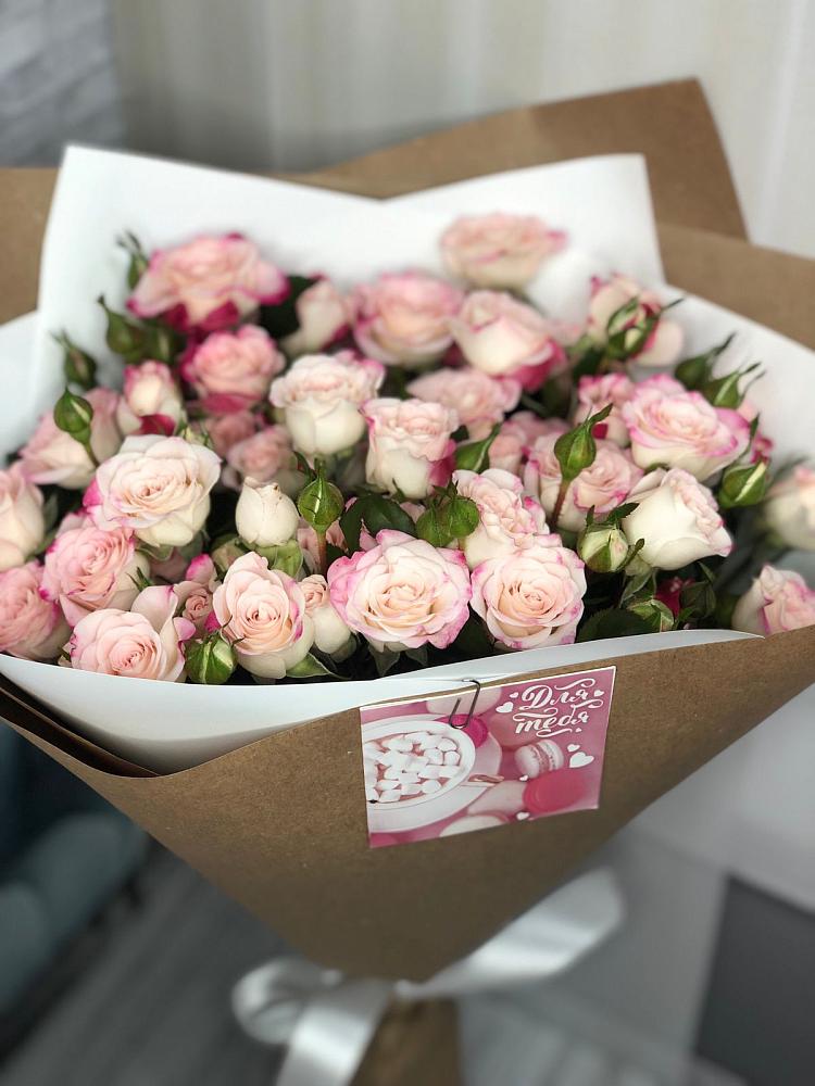 Букет цветов из: Розы в Альбурикенте