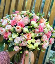 Букет цветов из:  Розы #REPLACE_PRED# Альбурикенте