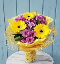 Букет цветов из:  Хризантемы и Герберы #REPLACE_PRED# Альбурикенте