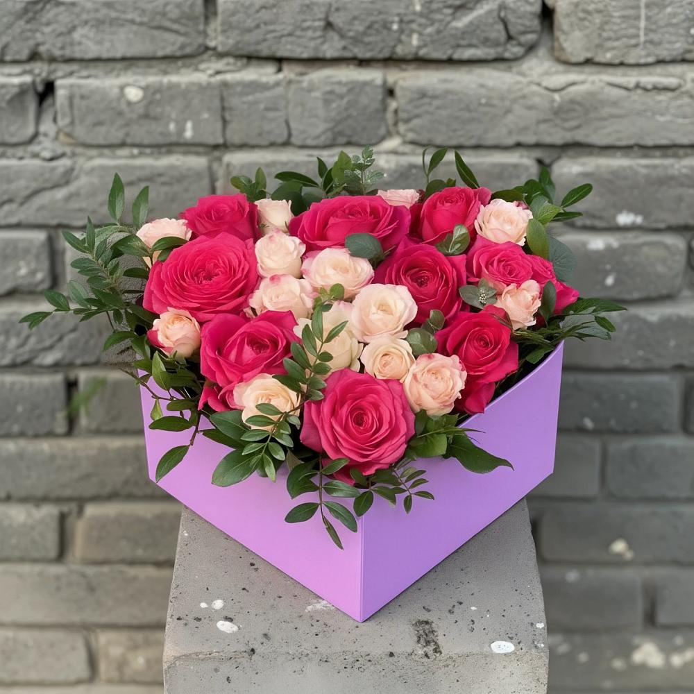 Цветочная композиция из Розы в коробке в Альбурикенте