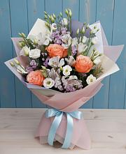 Букет цветов из:  Лизиантусы, Розы, Альстромерии и Гипсофила #REPLACE_PRED# Альбурикенте