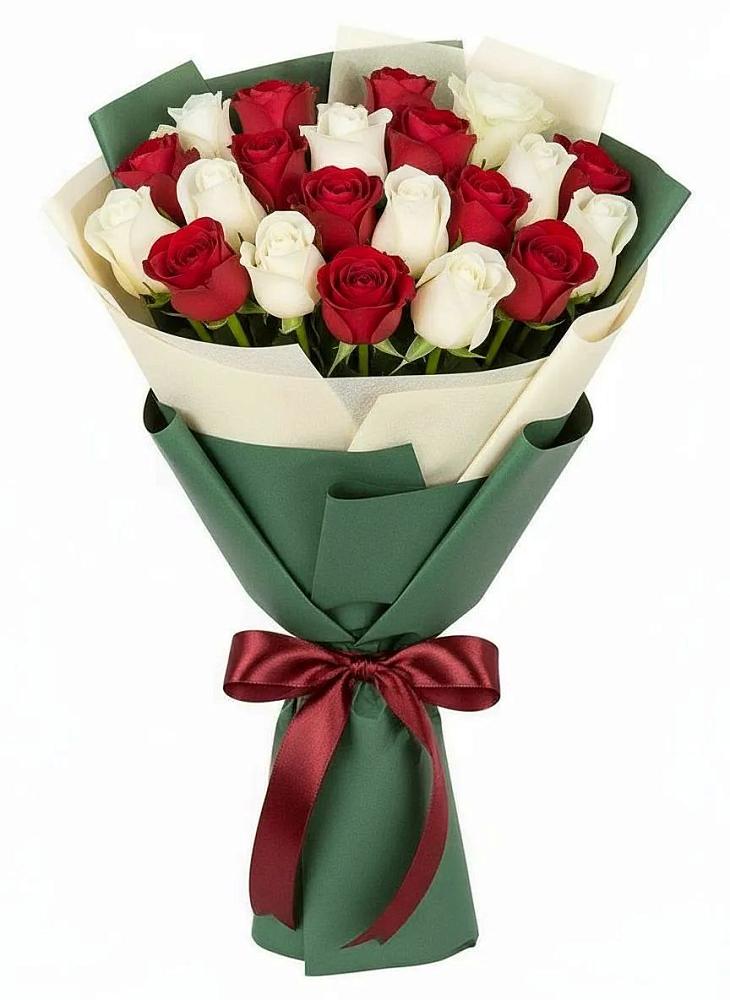Букет Микс из красных и белых роз в Альбурикенте