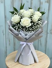 Букет из белых роз в Альбурикенте Букет цветов из:  Розы в Альбурикенте