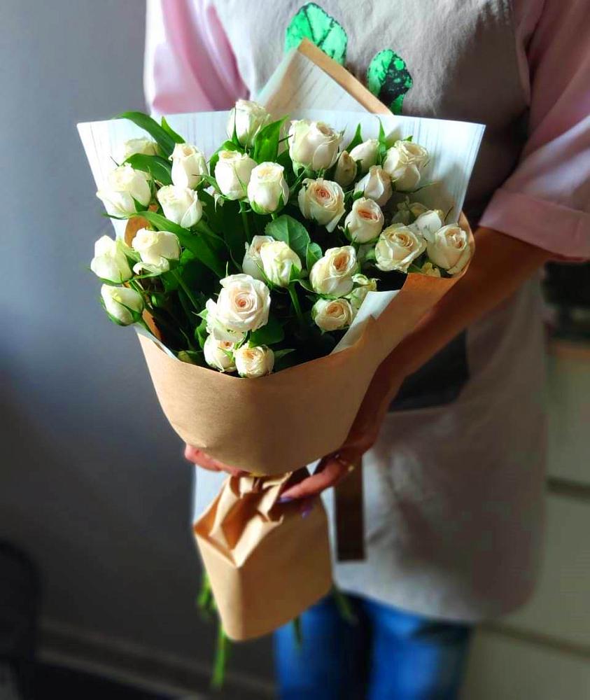 Букет цветов из: Розы в Альбурикенте