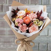 Букет цветов из:  Гвоздики, Хризантемы и Розы в Альбурикенте