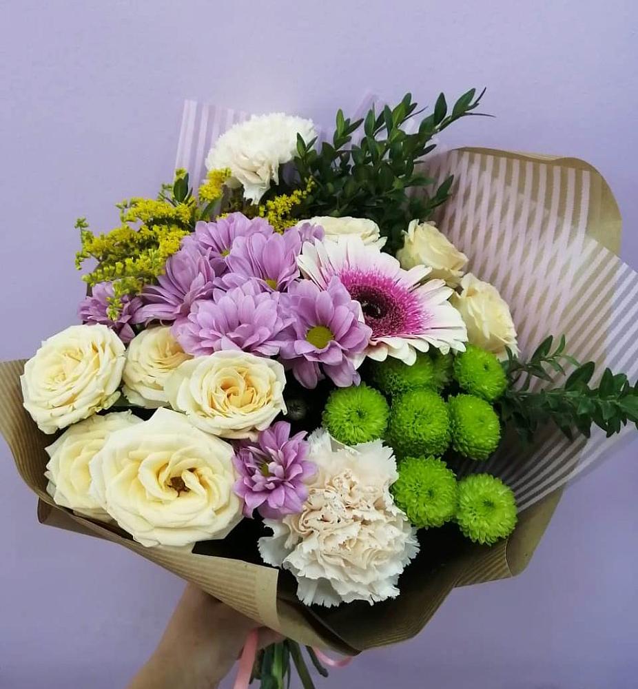 Букет цветов из: Хризантемы, Розы, Гвоздики и Герберы в Альбурикенте