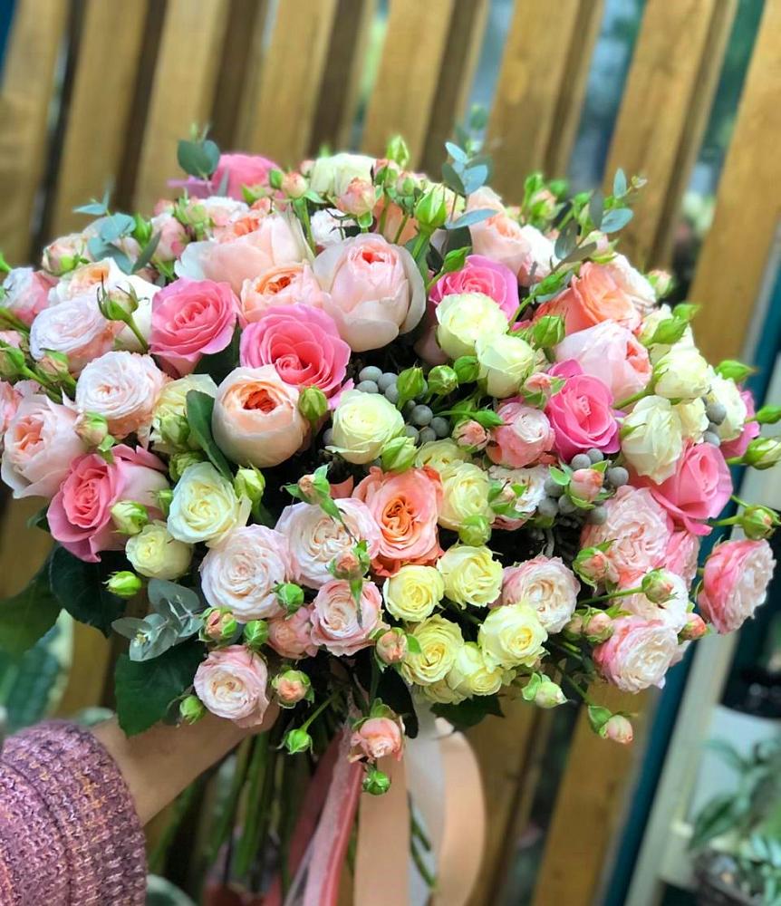 Букет розовый шик в Альбурикенте Букет цветов из: Розы в Альбурикенте