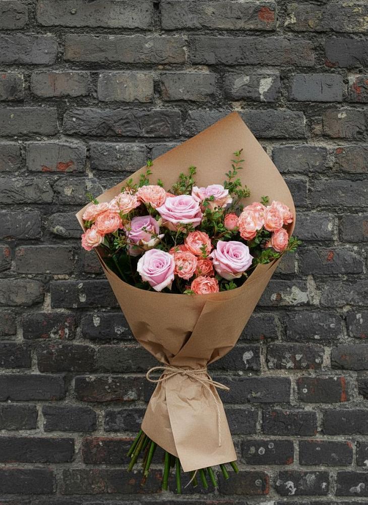 Букет цветов из: Розы в Альбурикенте