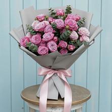 Композиция Яркий комплимент в Альбурикенте Букет цветов из:  Розы в Альбурикенте